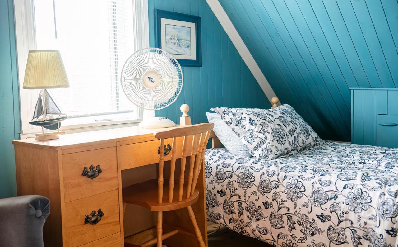 Bed & Cafe Petit Papillon Bed & Breakfast Grandes-Bergeronnes Exterior foto
