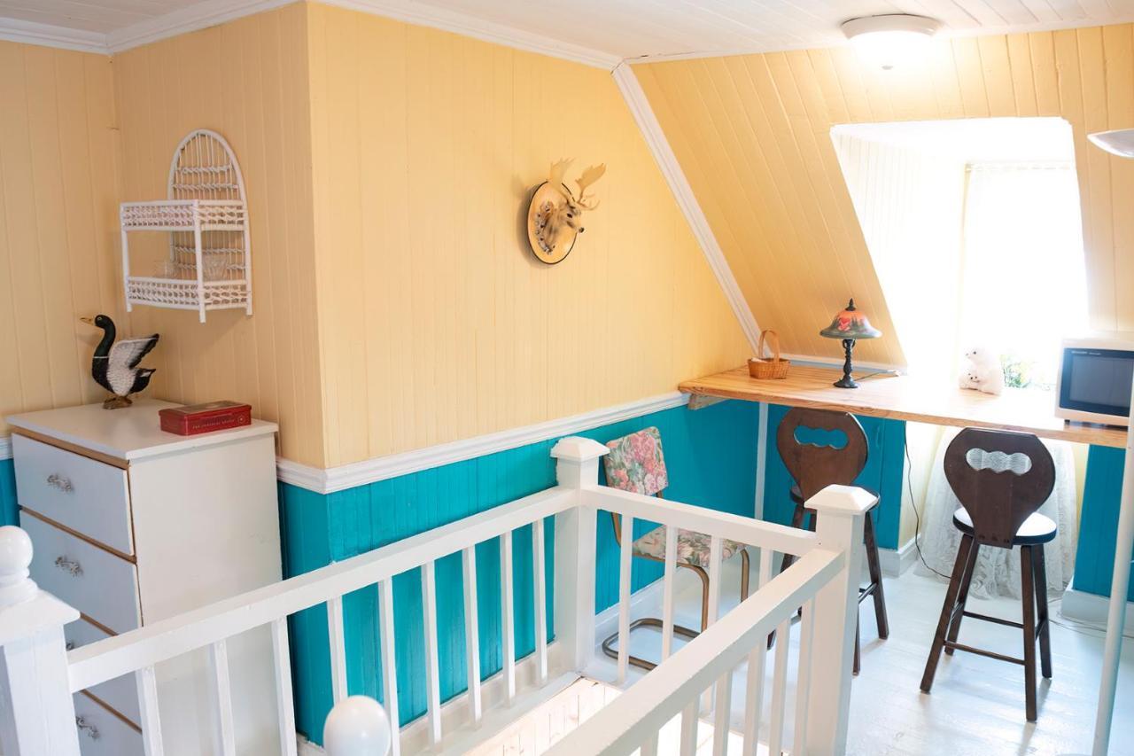 Bed & Cafe Petit Papillon Bed & Breakfast Grandes-Bergeronnes Exterior foto
