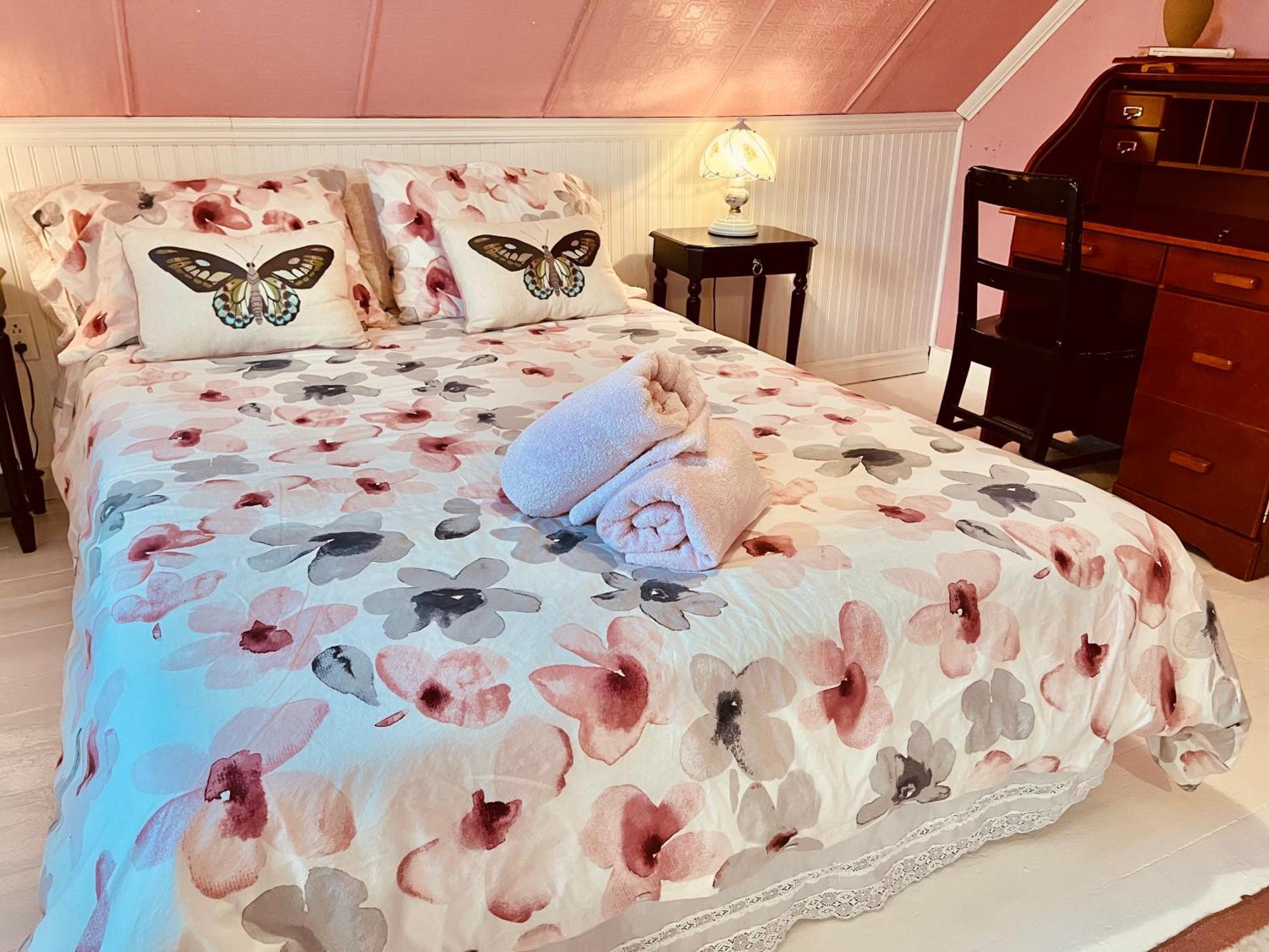 Bed & Cafe Petit Papillon Bed & Breakfast Grandes-Bergeronnes Exterior foto