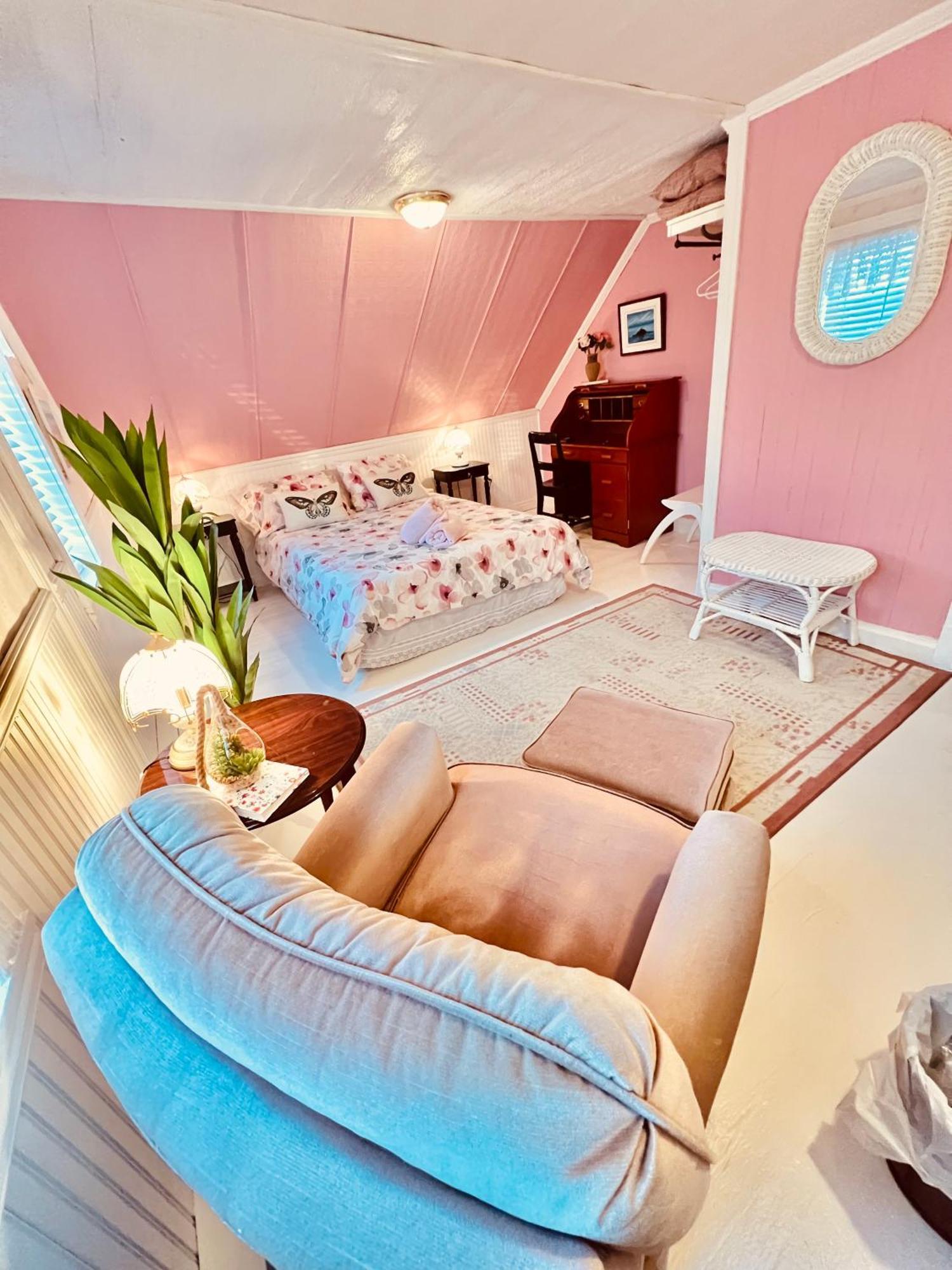 Bed & Cafe Petit Papillon Bed & Breakfast Grandes-Bergeronnes Exterior foto