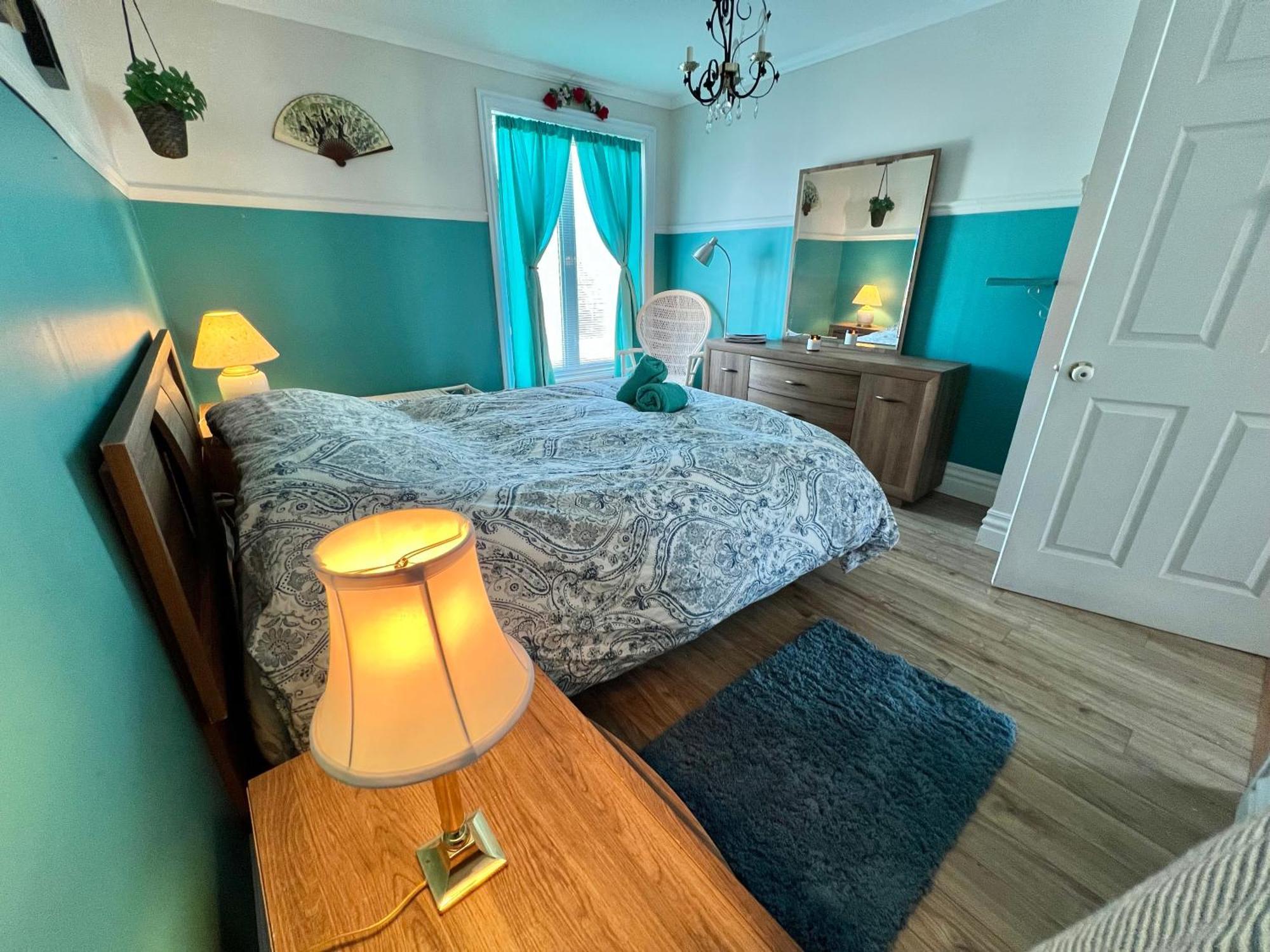 Bed & Cafe Petit Papillon Bed & Breakfast Grandes-Bergeronnes Exterior foto